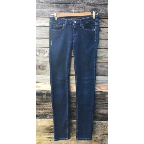 American Eagle Outfitters Denim - American Eagle Skinny Jeans size 2